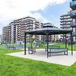 Cozy And Modern In Grand Park