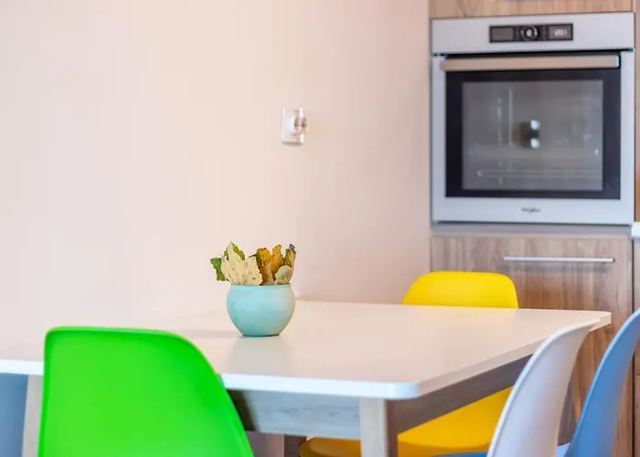 Cozy And Modern In Grand Park Κλουζ-Ναπόκα