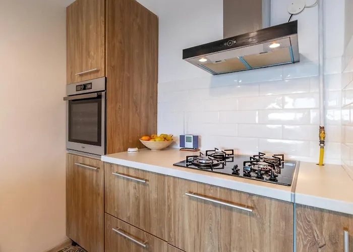 Διαμέρισμα Cozy And Modern In Grand Park