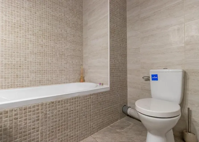 Cozy And Modern In Grand Park Διαμέρισμα